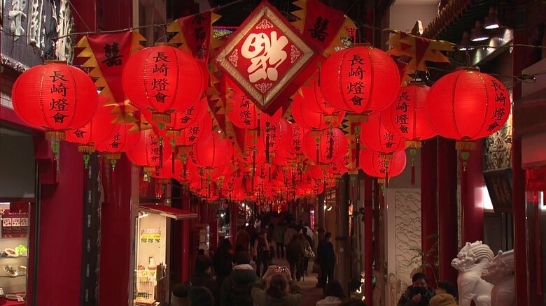 3年ぶりに街を色鮮やかに「長崎ランタンフェスティバル」鎖国時代の風情を感じられる4つのお堂を巡る｜FNNプライムオンライン