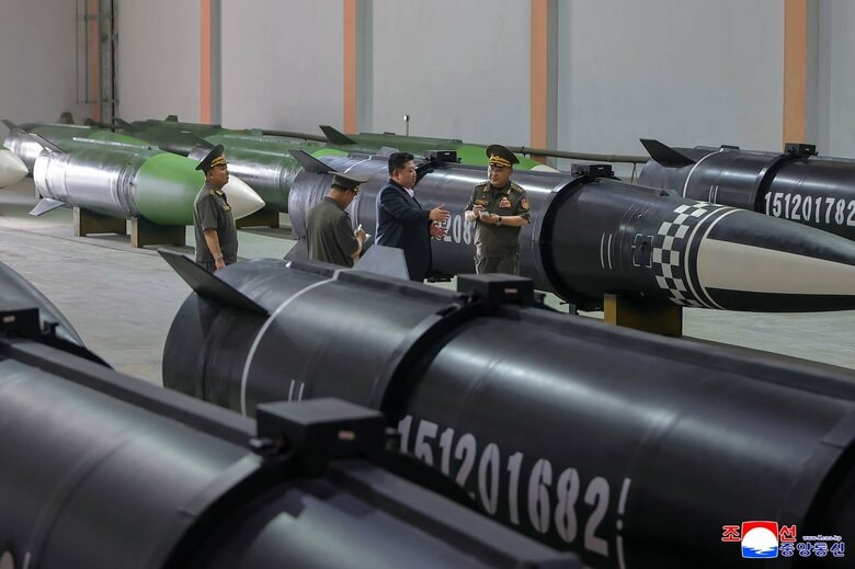 北朝鮮・金正恩総書記が「ミサイル生産能力の拡大計画を成功裏に完遂」とミサイル生産工程を評価　新たな増強計画なども批准｜FNNプライムオンライン