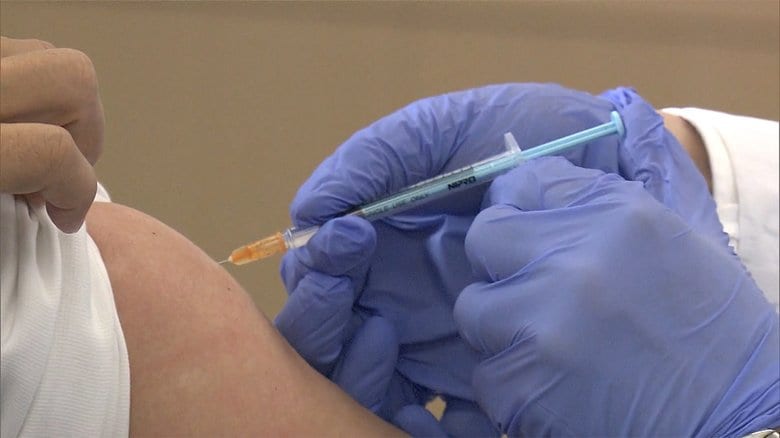 ワクチン接種する74.7％　FNN世論調査【2021年2月】