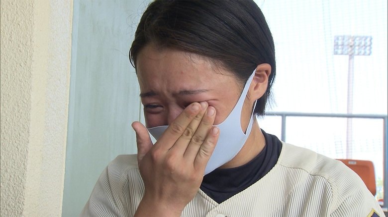 試合後、涙を見せる木村百伽選手