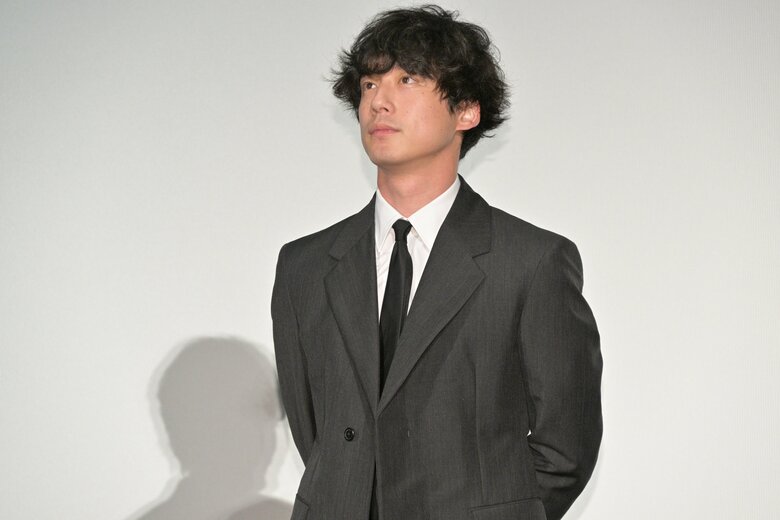 ©2023『サイド バイ サイド』製作委員会　坂口健太郎さん