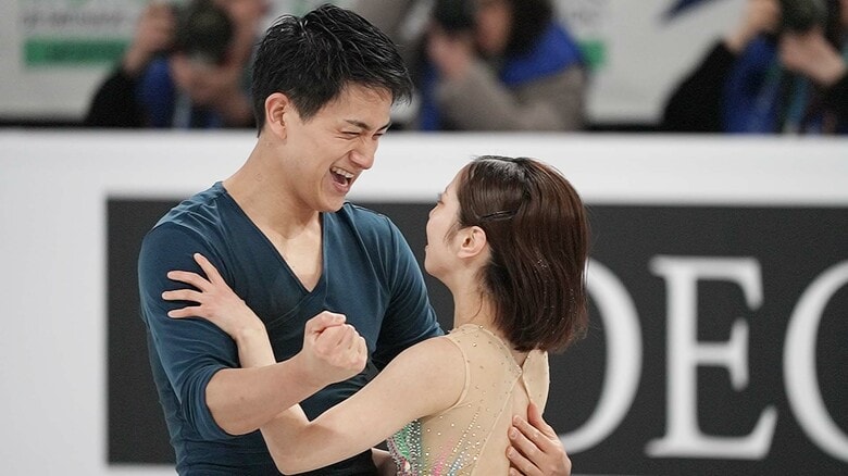 ショート演技後にはガッツポーズと笑顔も（2024年世界選手権）