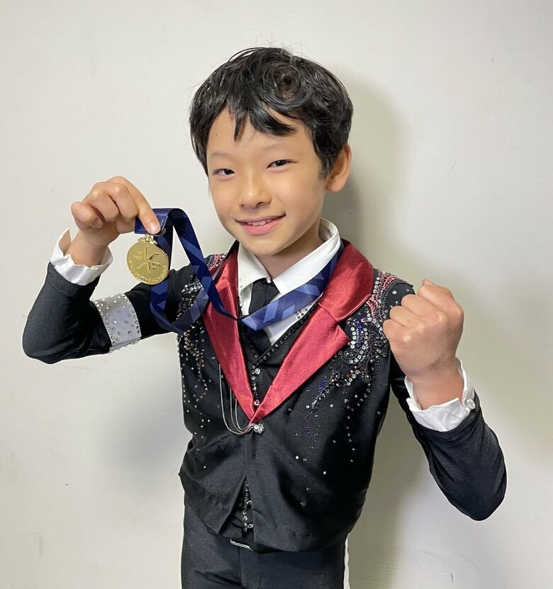 ノービスB男子で優勝した吉野咲太朗
