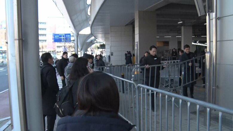 取材可能エリアだった場所に置かれる柵