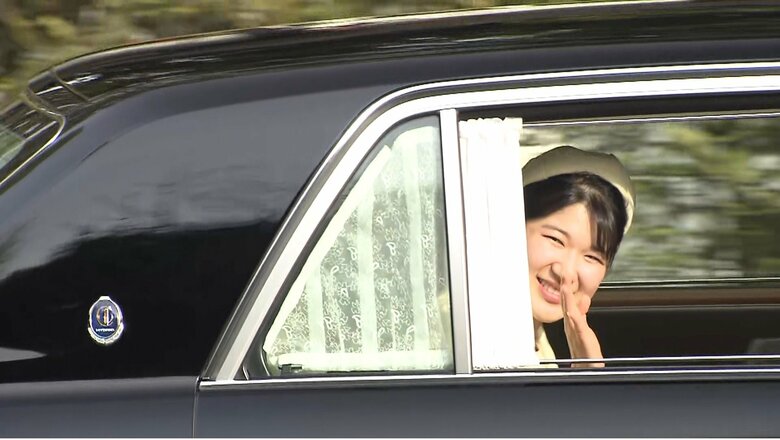 上皇ご夫妻のお住まい仙洞御所へ　4月11日