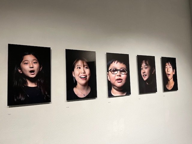 子どもたちにある可能性と希望が写真に溢れる（写真は声隊のメンバー）