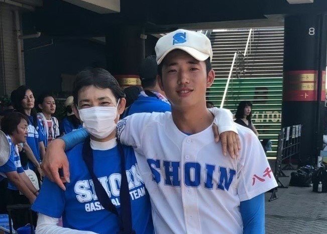 高校時代、母とともに