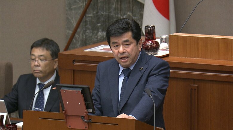 質問に立った中田次城 議員（12月12日）
