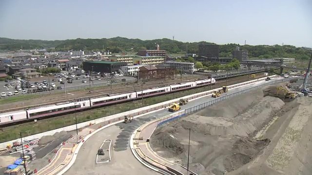 商業施設の建設進む　交通量が少ない道路に適しているというが…