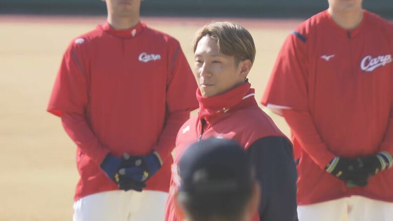 23年2月、キャンプ初日の円陣の中心にいたのは西川だった