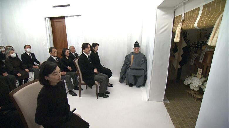 通夜（三笠宮邸）