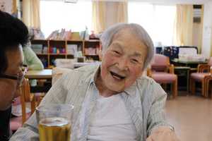 「自然に出てくることを自然に」100歳にとっての理想の介護に家族がたどりつけたわけ