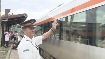 「国鉄の職場は荒廃していて…」JR東海で国鉄時代を知る“最後の駅長”が定年退職へ あふれ出る「鉄道への愛」