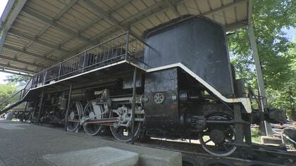 日本を取り戻した」熱狂の“戦後巡幸” 公園の“お召し列車”が