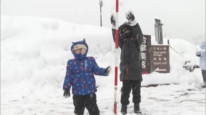 今季最強寒波”で大雪に…岐阜県白川村は積雪172cm「観光に危険伴う」と8