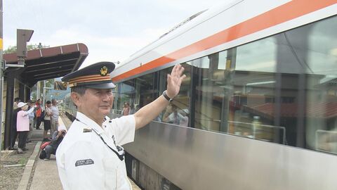 「国鉄の職場は荒廃していて…」JR東海で国鉄時代を知る“最後の駅長”が定年退職へ あふれ出る「鉄道への愛」