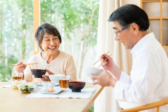 高齢夫婦暮らしも大きなリスクを抱えている(画像:イメージ)