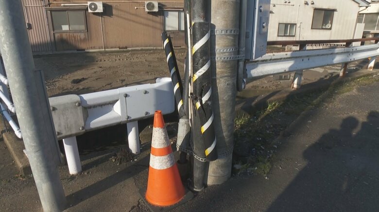 【速報】危険運転致死とひき逃げ容疑で会社員の男(33)を逮捕 制御困難なスピードで信号機の柱に衝突、同乗の女性を救護せず死亡させた疑い 富山・高岡市|FNNプライムオンライン