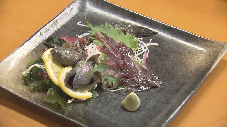 『夜明茶屋』で提供されているムツゴロウの刺身料理