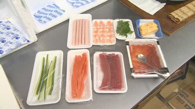 去年11種類だった具材は、今年8種類に