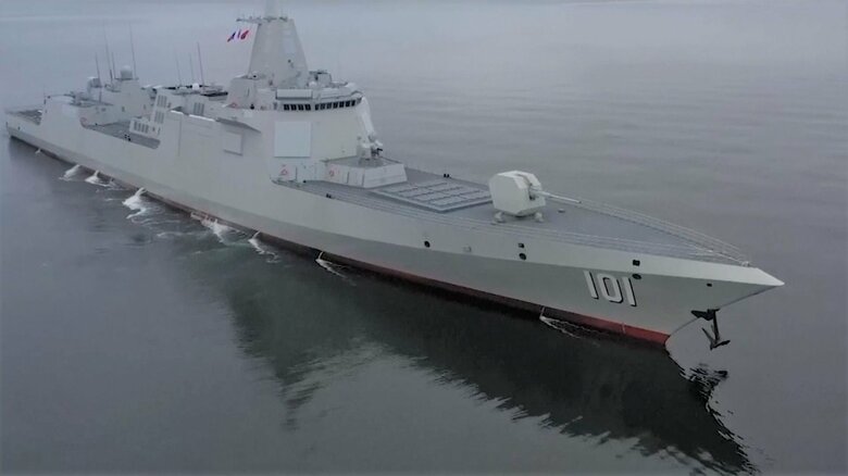 ボストーク2022演習に参加する中国海軍のレンハイ級/055型ミサイル駆逐艦「南昌 (101)」
