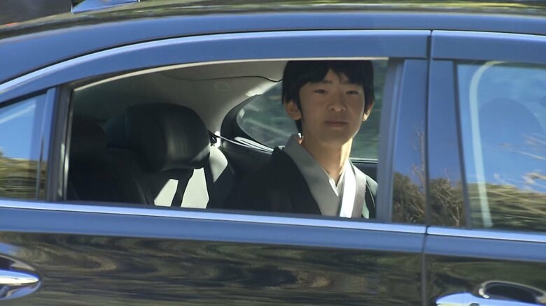上皇ご夫妻のお住まい、赤坂・仙洞御所に向かう悠仁さま