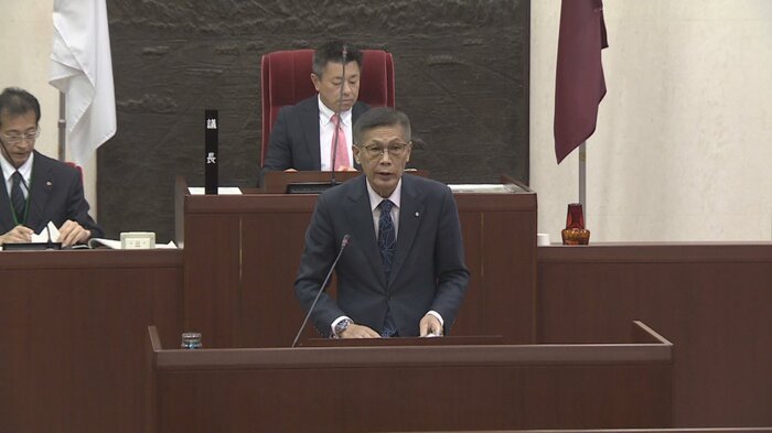出馬表明する笹原町長（去年12月）