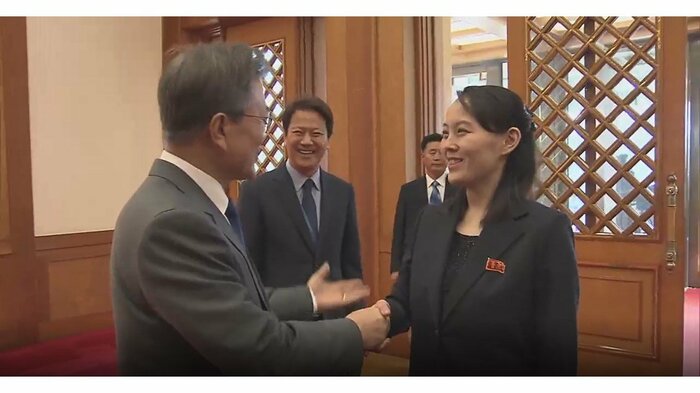 金与正氏は文大統領を「鉄面皮」と談話で侮辱