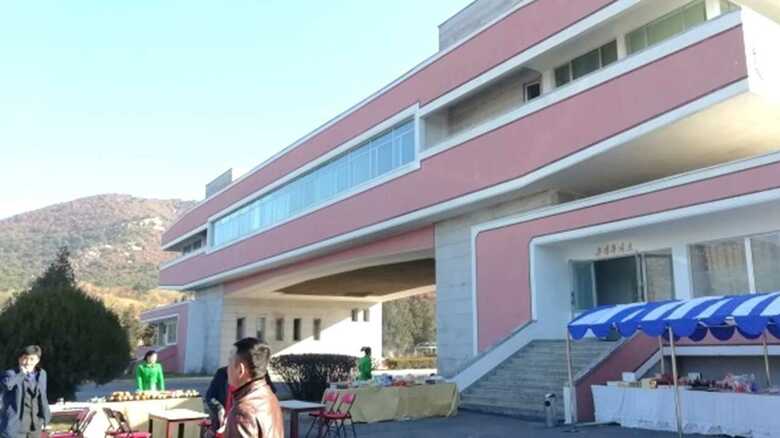 高速道路上にある休憩所