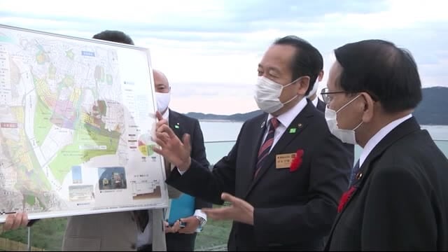 平沢復興相 就任後初 沿岸視察 「全力で支援したい」<岩手・陸前高田市>