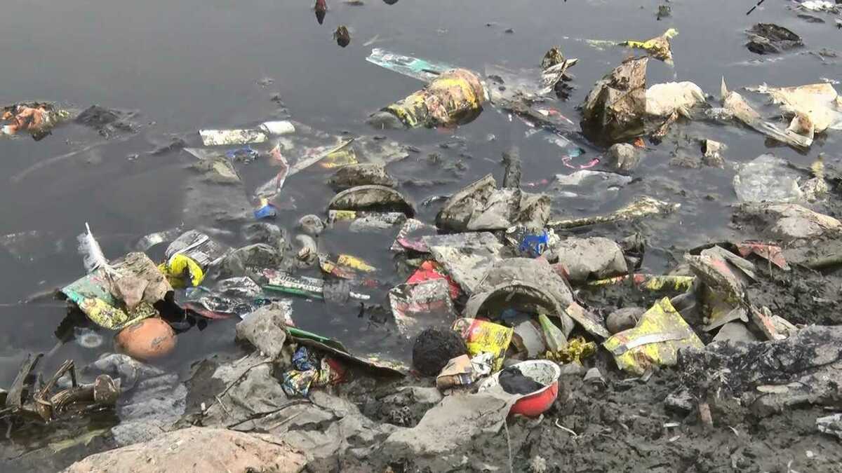 世界遺産の裏はゴミだらけ 海を汚染するプラスチックをどう食い止めるか その最前線を取材 Fnnプライムオンライン
