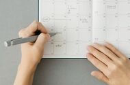左手で書く人に優しい「左ききの手帳2022」が発売…“日付は右上”書きやすい工夫を聞いた