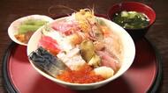 1800円でこんなに大きい“デカ盛り海鮮丼” うに・サーモンも！石狩で話題のグルメ3選【北海道発】