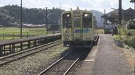 美しい山なみを背景にガタゴト 旧産炭地を走る『平成筑豊鉄道』 長期赤字予測に“バス転換”も現実味【福岡発】