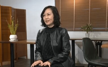 顔の痙攣が止まらない…芸能界引退まで追い込まれた女優を襲った病