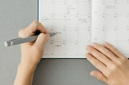左手で書く人に優しい「左ききの手帳2022」が発売…“日付は右上”書きやすい工夫を聞いた