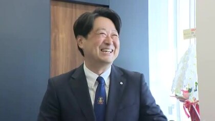 「わくわくしているし、やる気にみなぎっている」中瀬淳哉・入善町長が初登庁、人口減少の町をどう再構築