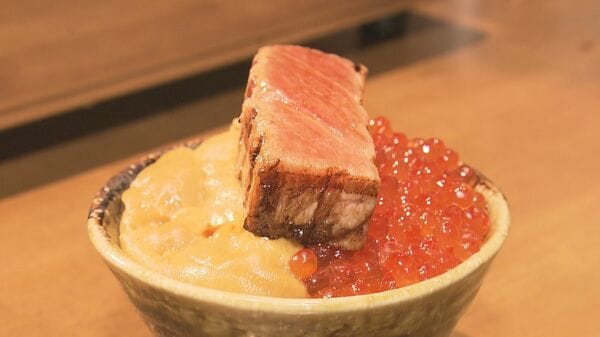 美味しそうな海鮮丼を発見  [235055193]->画像>4枚 