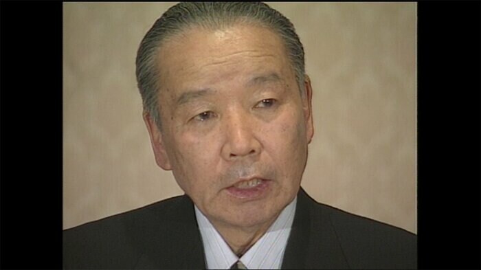 都知事選出馬を表明する石原信雄さん(1995年)