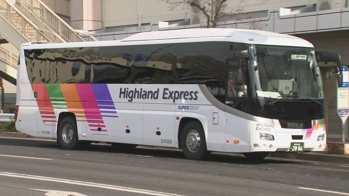 アルピコ交通のバス