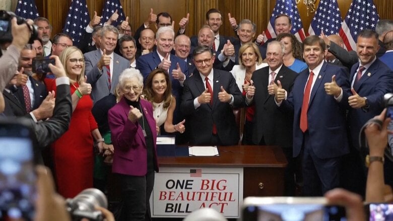 「トランプ減税」恒久化など盛り込んだ大型減税法案が米連邦議会下院で可決　トランプ大統領が4日に署名・成立へ｜FNNプライムオンライン
