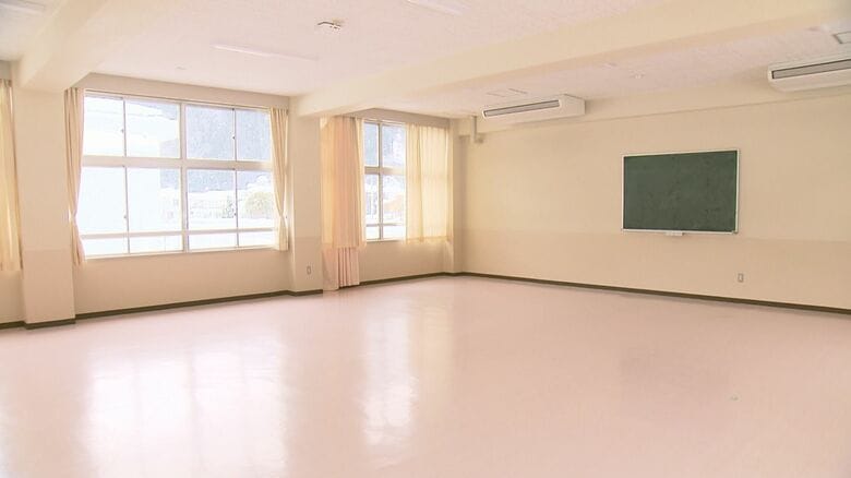 教室は展示・販売スペース、ワークショップ会場へ活用