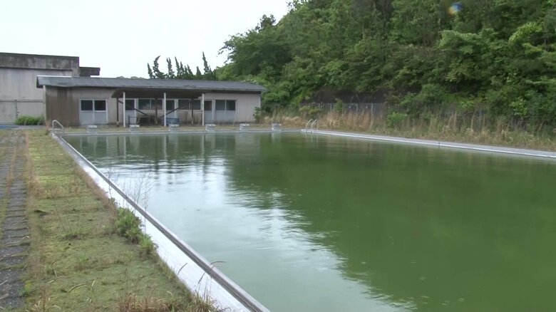 江津東小学校のプール