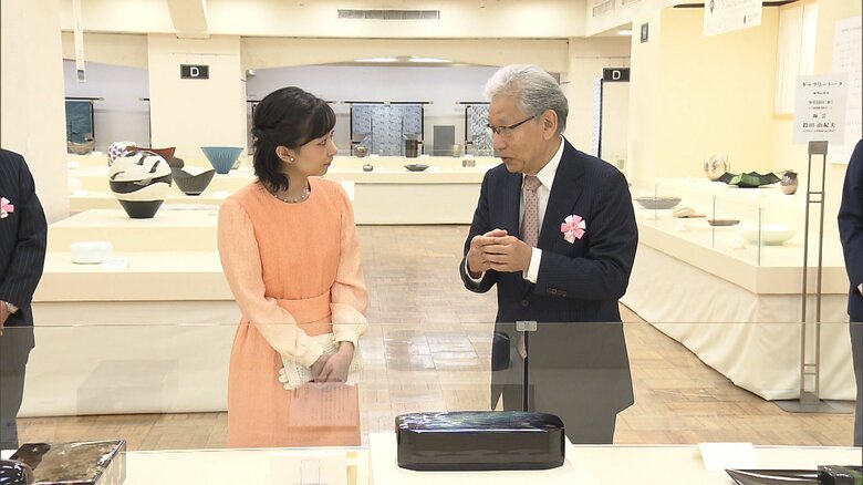 日本工芸展を鑑賞された佳子さま
