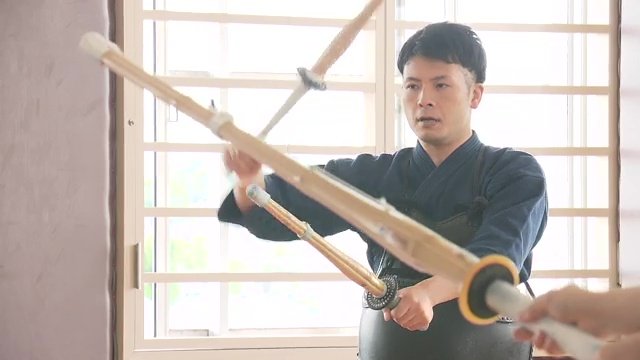 福島県警で唯一の二刀流の使い手・碇子晃弘巡査部長