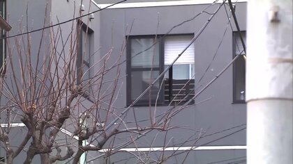 死亡した男女は美容室経営の30代夫婦…「非常用ボタン」押した形跡も作動不明　ドアノブ外れ閉じ込めか　東京・赤坂個室サウナ火災