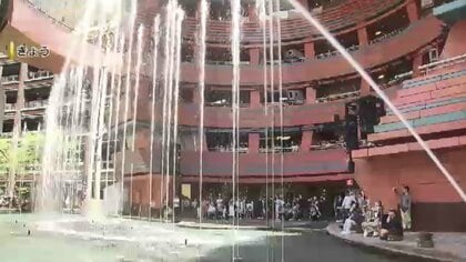 訪れたのは累計4億人「キャナルシティ博多」開業30年　変わらない“運河”沿いの噴水ショーに懐かしい思い出も　福岡