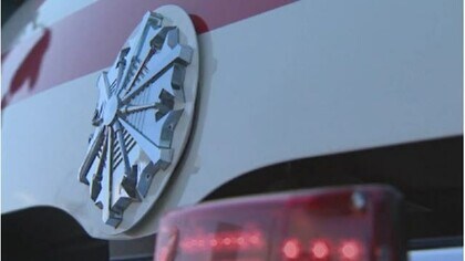 校外学習から帰る途中のスクールバスが急ブレーキ  乗っていた教師・児童の2人がけが 新潟市南区