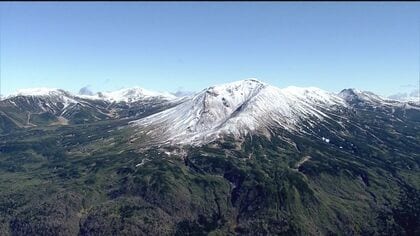 【冬到来】北海道の最高峰旭岳で初冠雪＿今季1番の肌寒さで暖房需要高まる北海道＿高止まりの灯油価格とストーブ火災に注意！シーズン前の安全点検を！