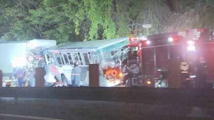 「車線に“はみ出て”止まっていた」バス目撃したトラックドライバー感じた“違和感”　東北道4人死傷事故【宮城発】